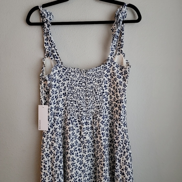 Reformation Nikita Dress in Bombay size 12 NWT - Picture 4 of 9